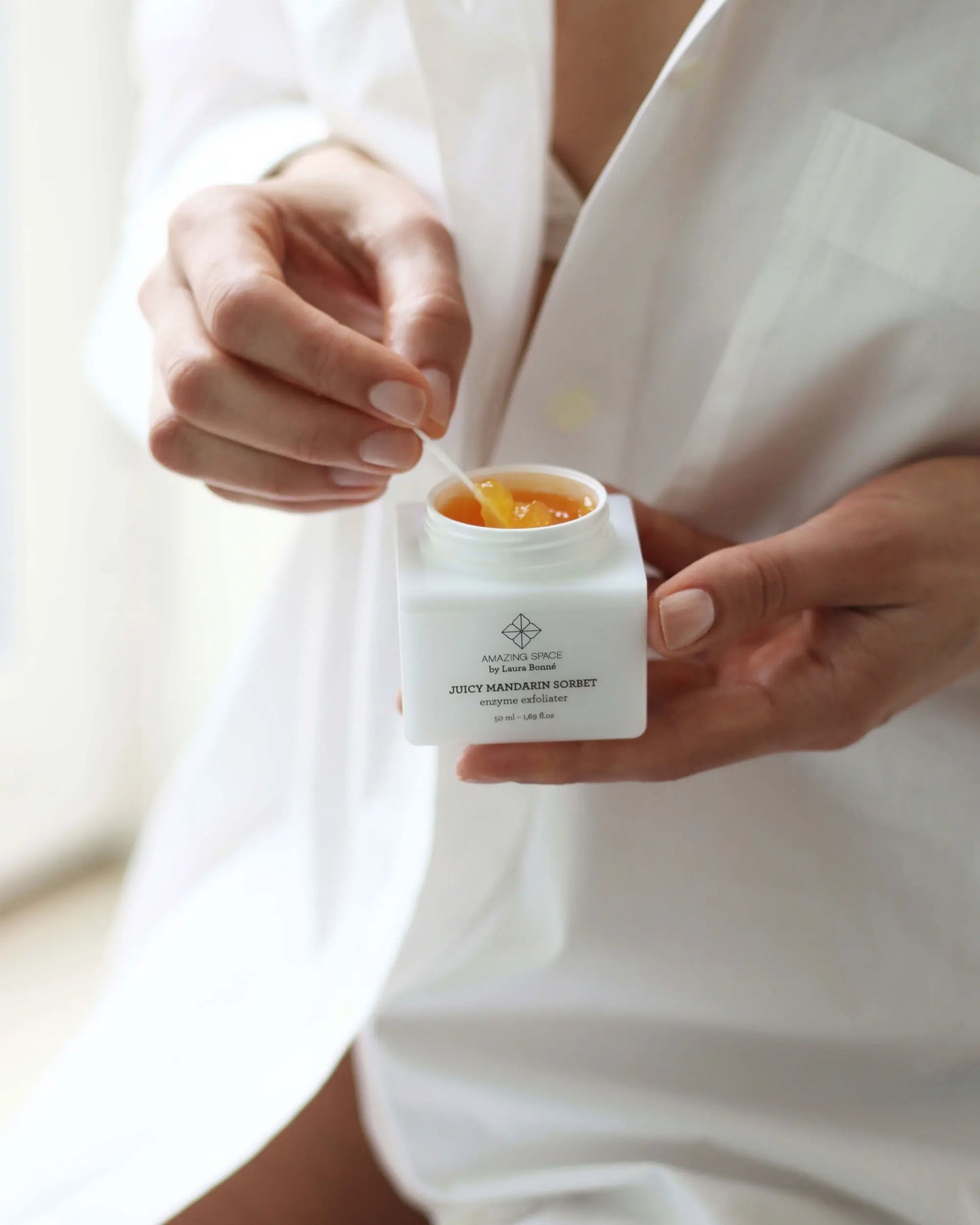 Juicy Mandarin Sorbet - Enzyme exfoliator